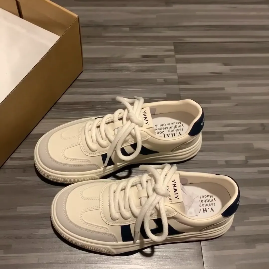Lucky Life sneakers — Style sneakers · Ref E1TRMBSA, product image 1